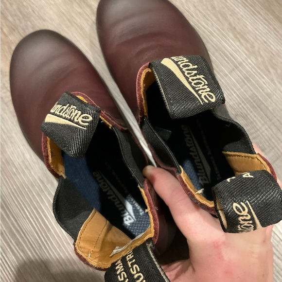 Blundstone BL 1352 Chelsea Shiraz Leather Boots - Picture 8 of 13